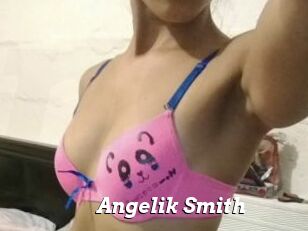Angelik_Smith