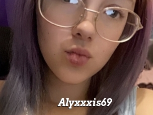 Alyxxxis69