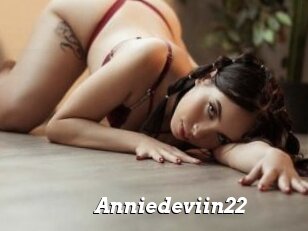 Anniedeviin22