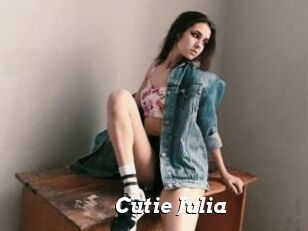 Cutie_Julia