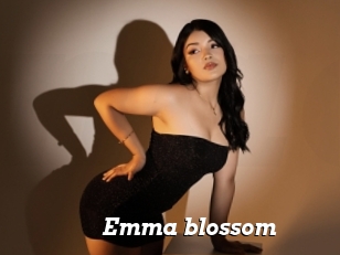 Emma_blossom