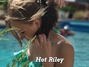 Hot_Riley