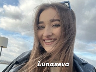 Lunaxeva