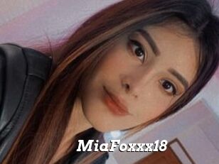 MiaFoxxx18