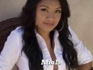 Mia_Le