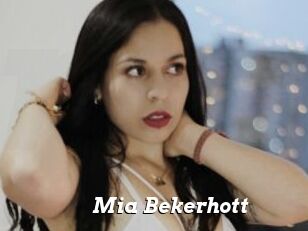 Mia_Bekerhott