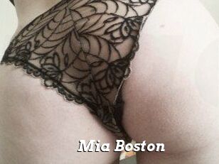 Mia_Boston