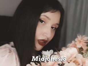 Miajones18