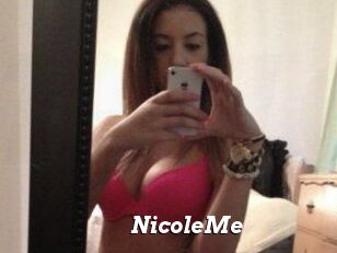 NicoleMe