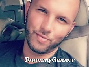 TommmyGunner