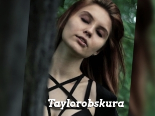 Taylorobskura