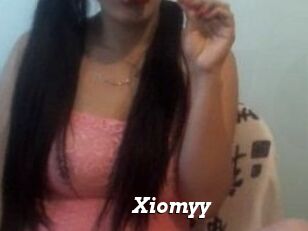 Xiomyy_